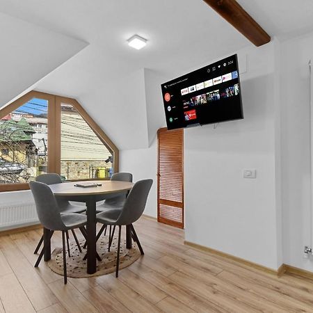 Two Bedrooms Hytta Apartment Sinaia Kültér fotó