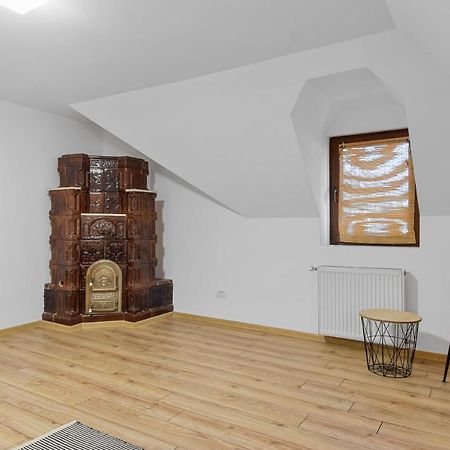 Two Bedrooms Hytta Apartment Sinaia Kültér fotó