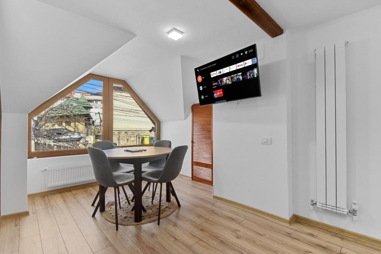 Two Bedrooms Hytta Apartment Sinaia Kültér fotó